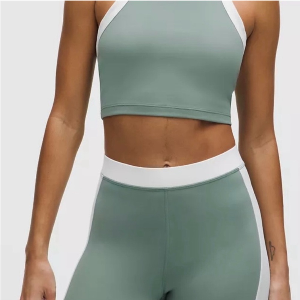 Women's Green and White Sports Bra and Leggings Set
